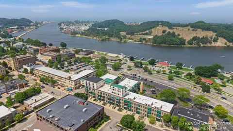 110 Harbor Drive #310