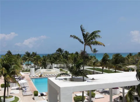 10275 Collins Ave #318