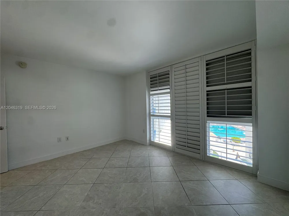 10275 Collins Ave #318 Bal Harbour, FL 33154