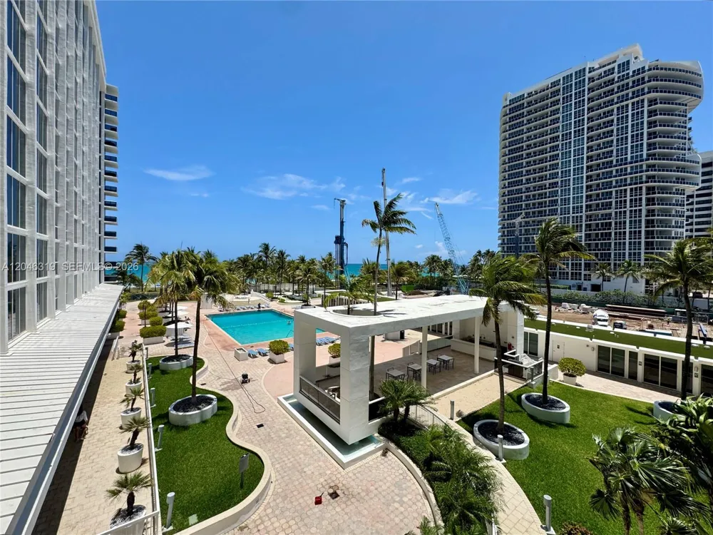 10275 Collins Ave #318 Bal Harbour, FL 33154