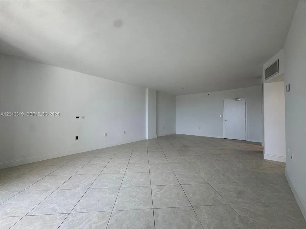 10275 Collins Ave #318 Bal Harbour, FL 33154