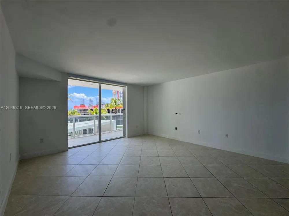 10275 Collins Ave #318 Bal Harbour, FL 33154