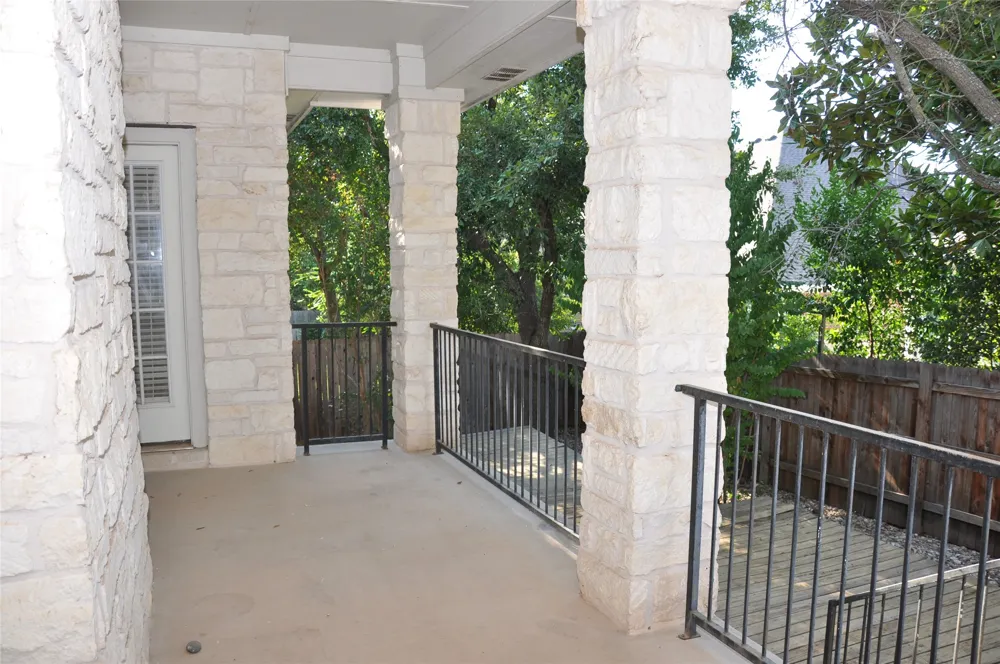 16616 Dalmahoy Drive Austin, TX 78717