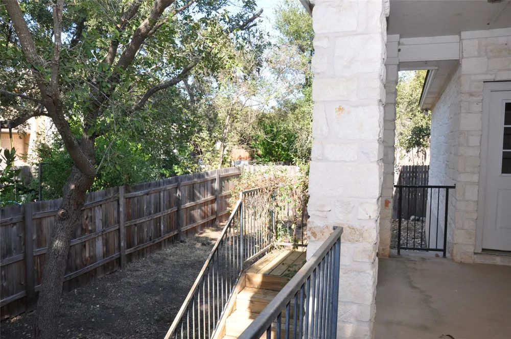 16616 Dalmahoy Drive Austin, TX 78717