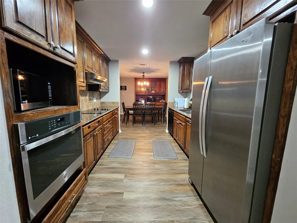 465 Peninsula Drive Lakewood Village, TX 75068