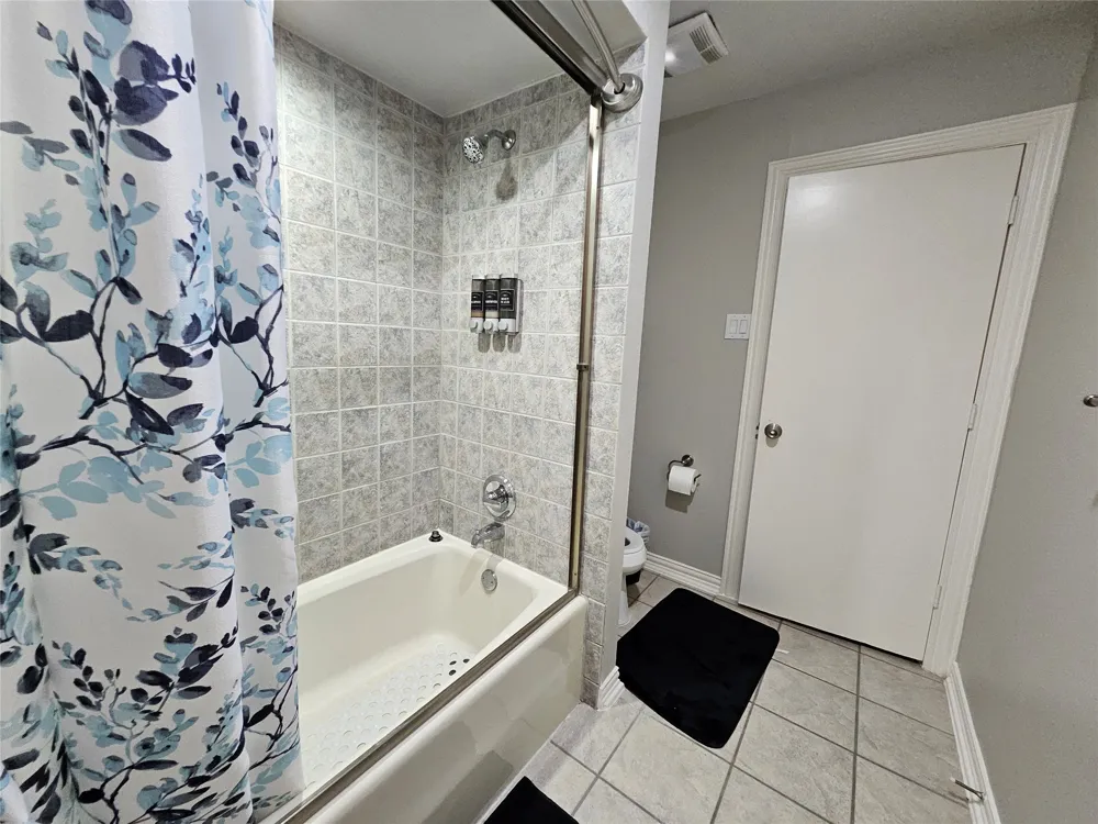 465 Peninsula Drive Lakewood Village, TX 75068