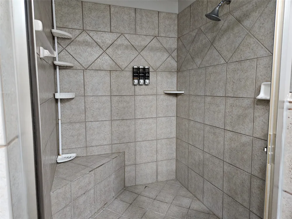465 Peninsula Drive Lakewood Village, TX 75068