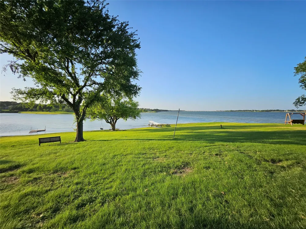 465 Peninsula Drive Lakewood Village, TX 75068
