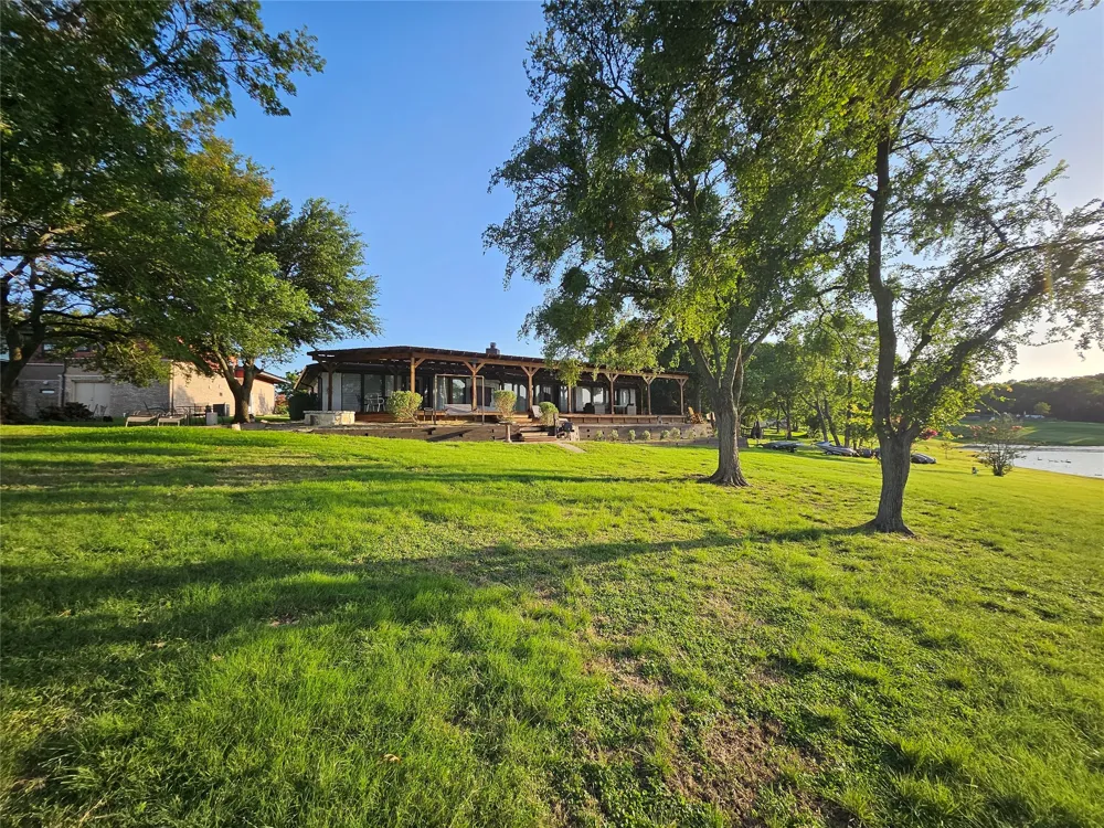 465 Peninsula Drive Lakewood Village, TX 75068