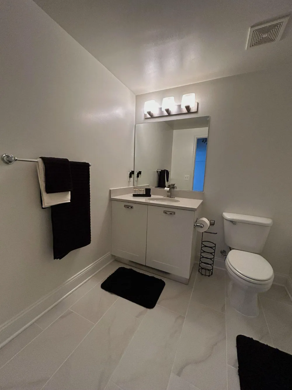 2451 MIDTOWN AVENUE #705 Alexandria, VA 22303