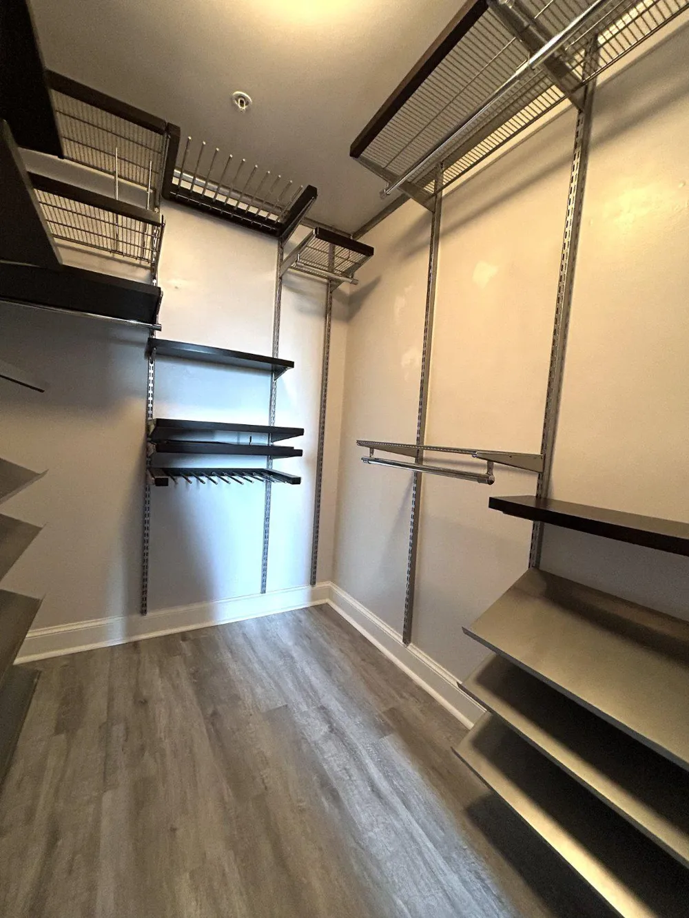 2451 MIDTOWN AVENUE #705 Alexandria, VA 22303