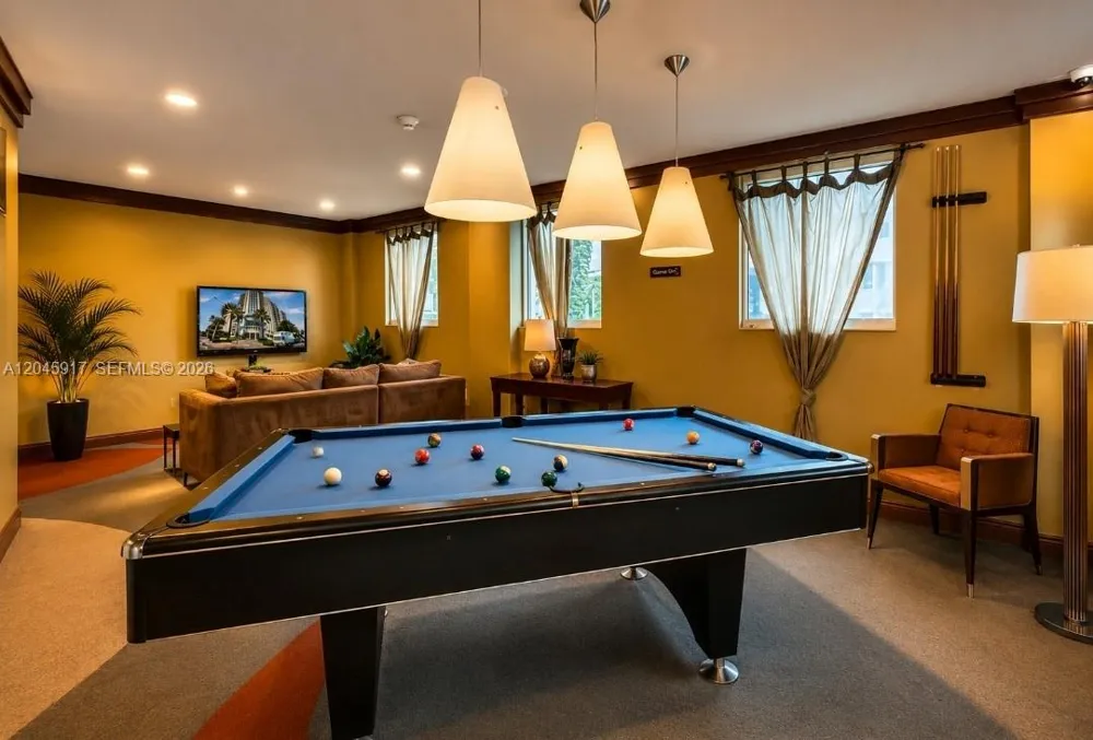 9172 Collins Ave #218 Surfside, FL 33154
