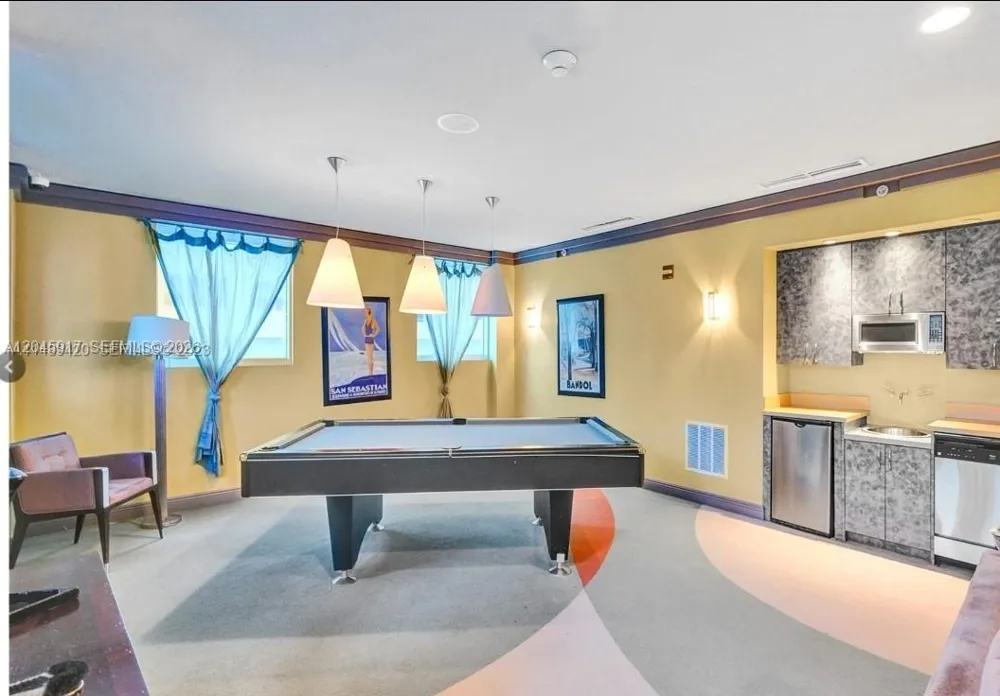9172 Collins Ave #218 Surfside, FL 33154