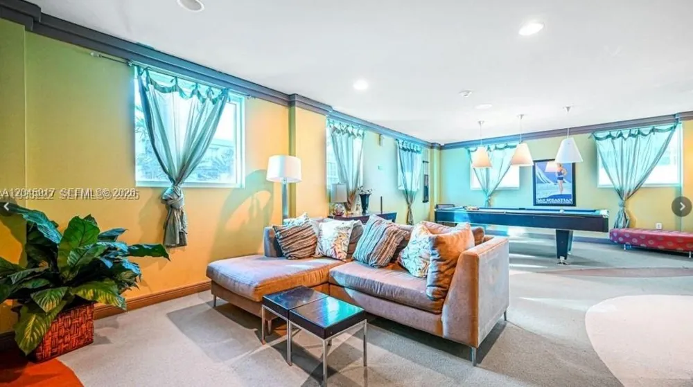 9172 Collins Ave #218 Surfside, FL 33154