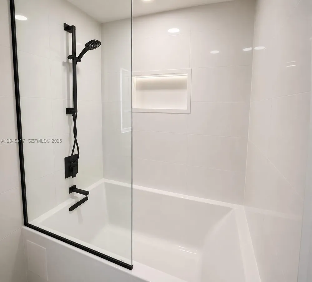 9172 Collins Ave #218 Surfside, FL 33154