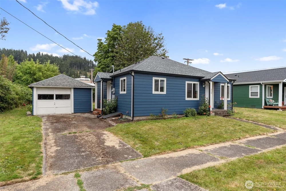 772 SW Mcfadden Avenue Chehalis, WA 98532