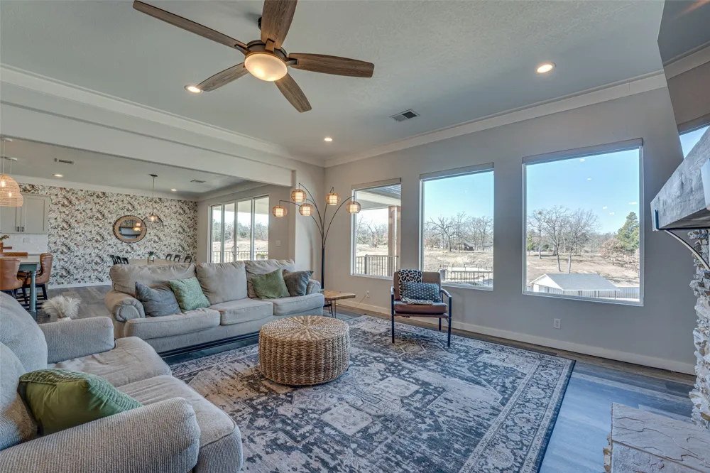 5523 Lakeshore Court Log Cabin, TX 75148