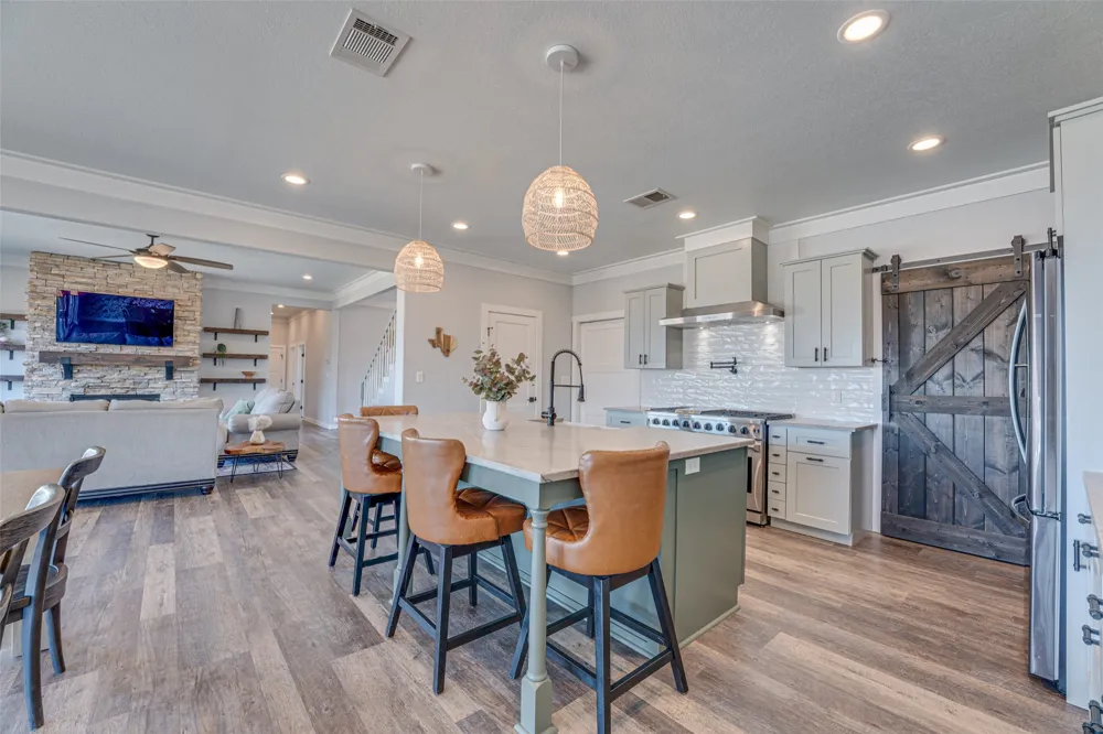 5523 Lakeshore Court Log Cabin, TX 75148