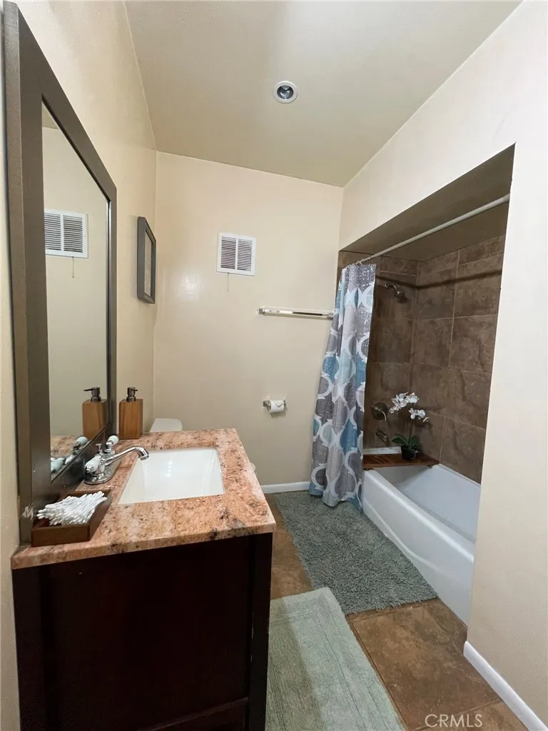 3500 W Manchester Boulevard #195 Inglewood, CA 90305