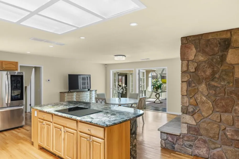2110 Messina Place Monterey, CA 93940
