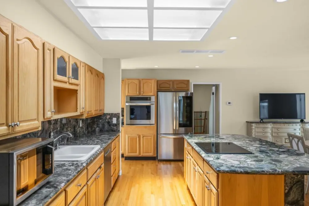 2110 Messina Place Monterey, CA 93940