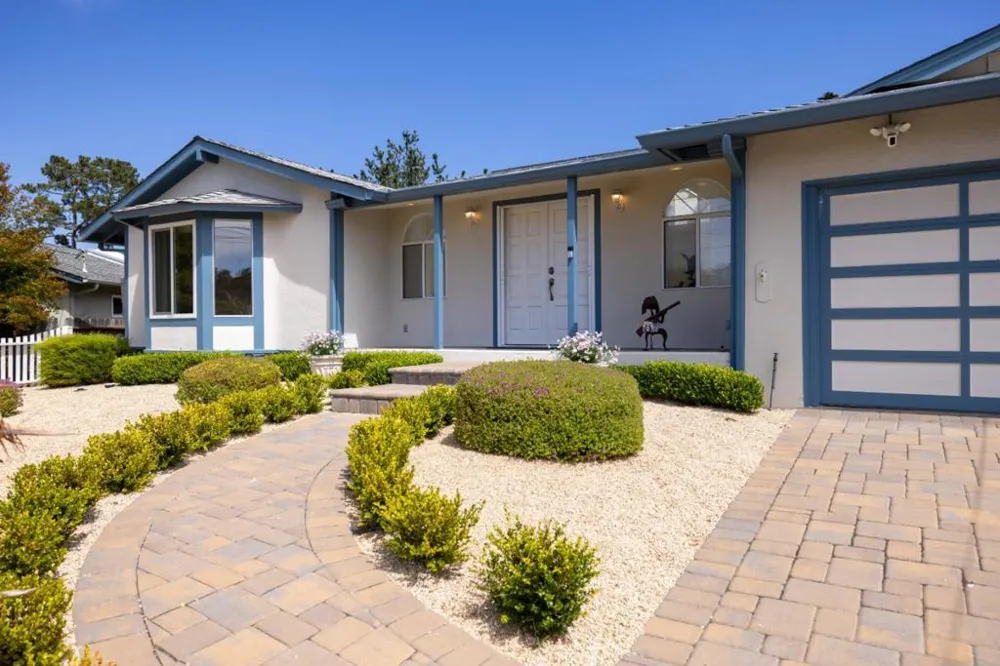 2110 Messina Place Monterey, CA 93940