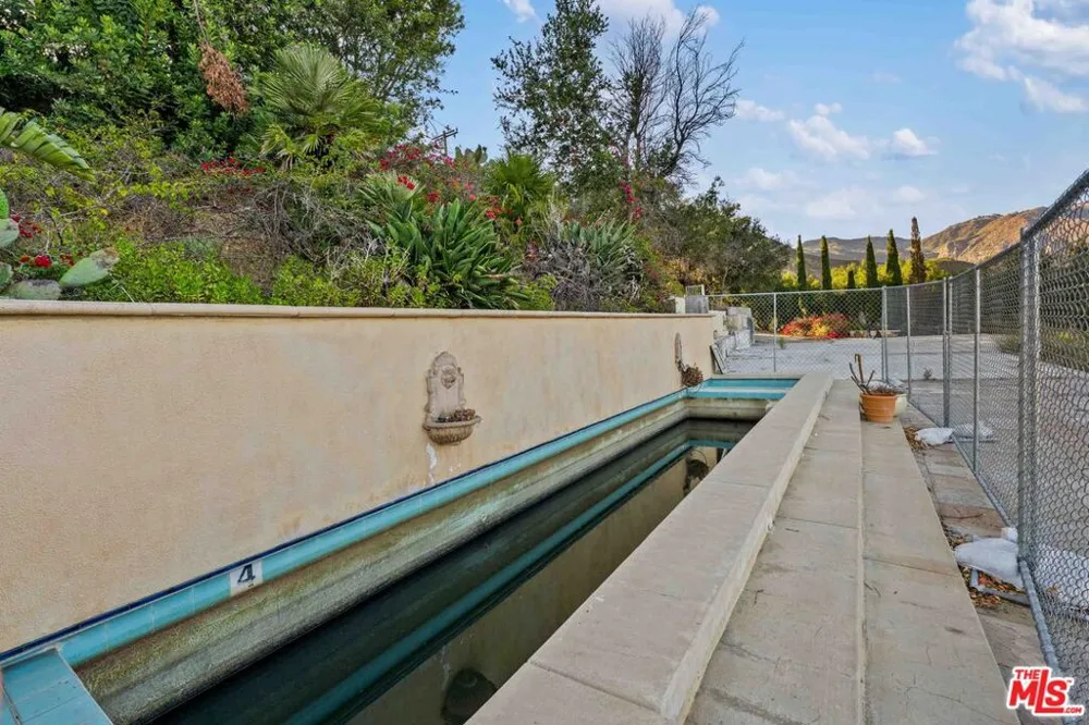 21740 Azurelee Drive Malibu, CA 90265
