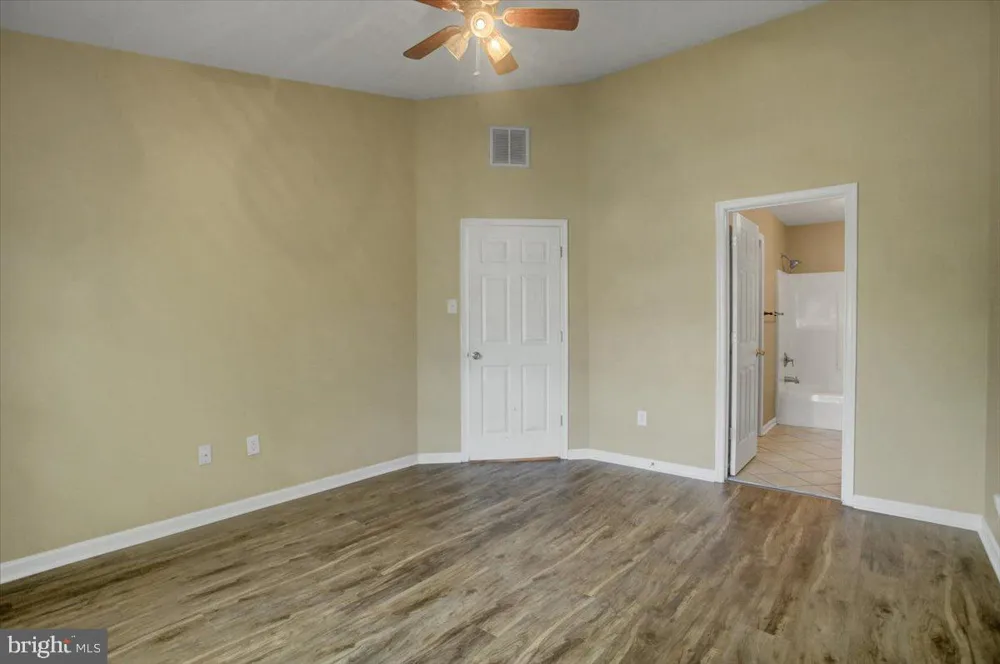 1153 LINDSAY LANE Hagerstown, MD 21742