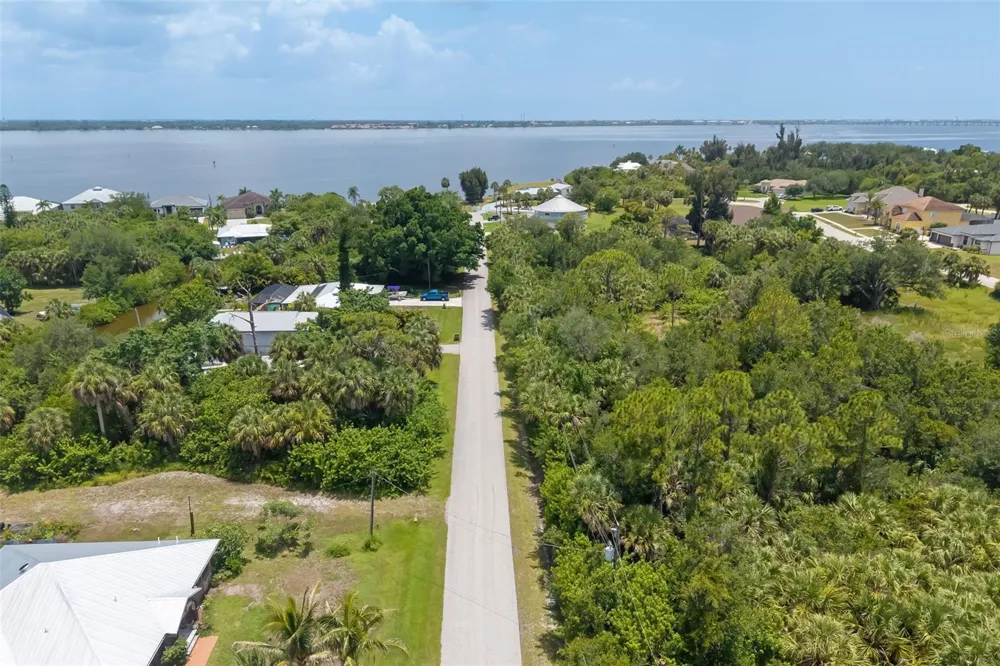186 NORTHSHORE TERRACE Punta Gorda, FL 33980