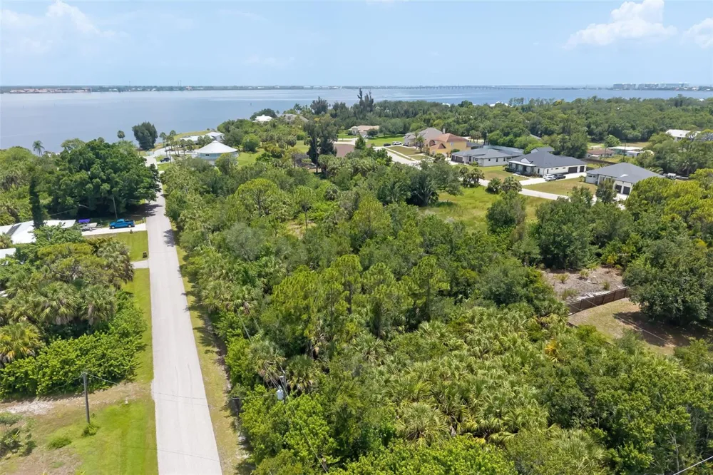 186 NORTHSHORE TERRACE Punta Gorda, FL 33980