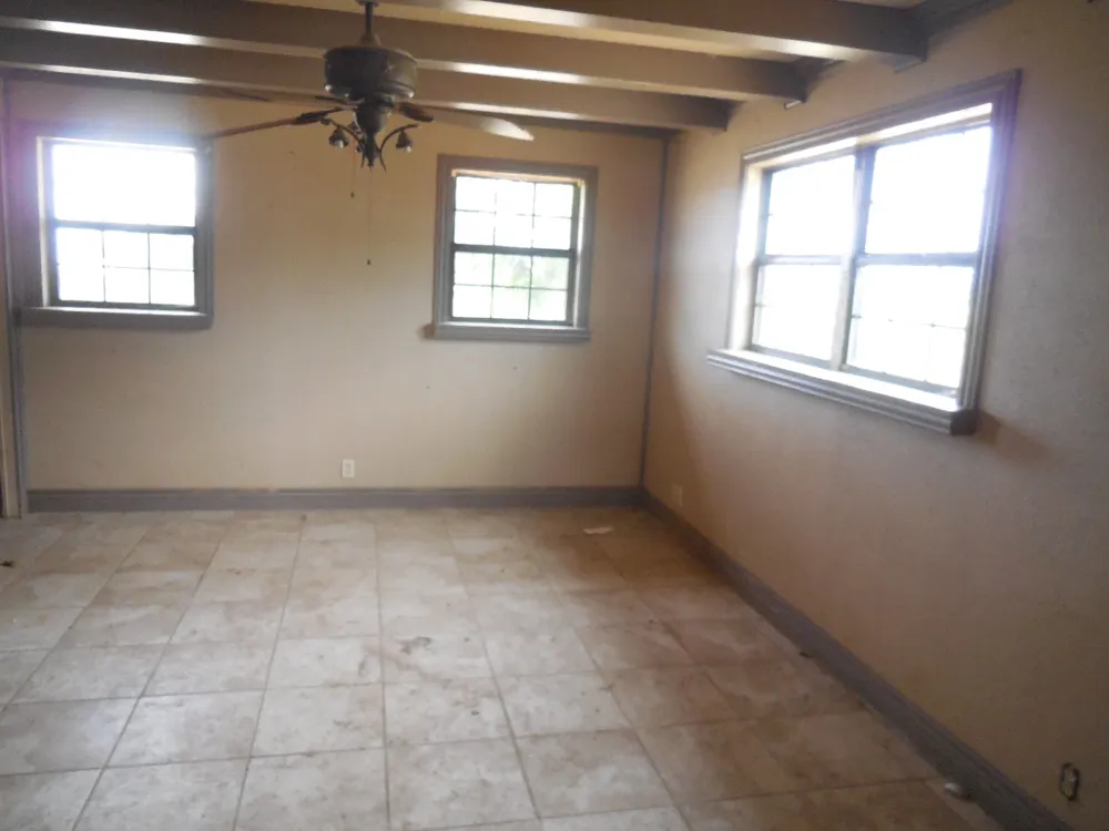 1809 E Elliott Street Breckenridge, TX 76424
