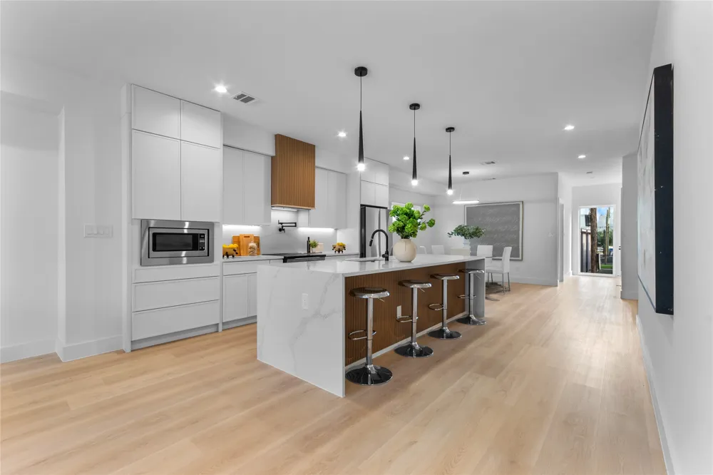 1505 Holly Dallas, TX 75204