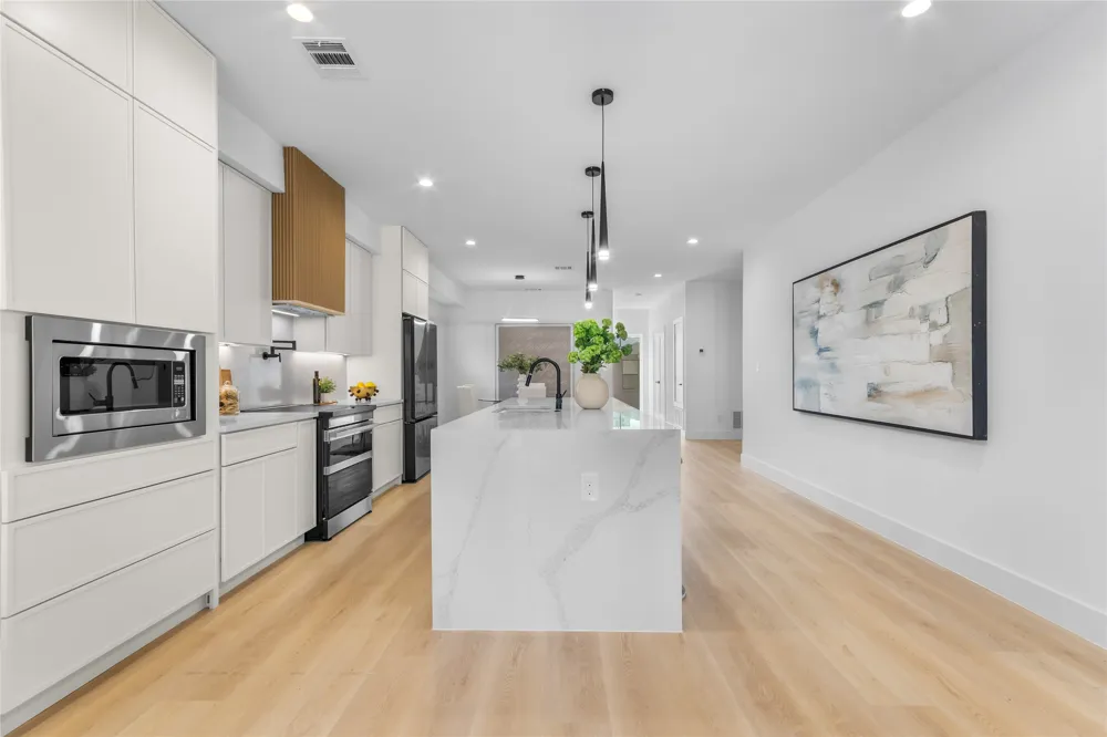 1505 Holly Dallas, TX 75204