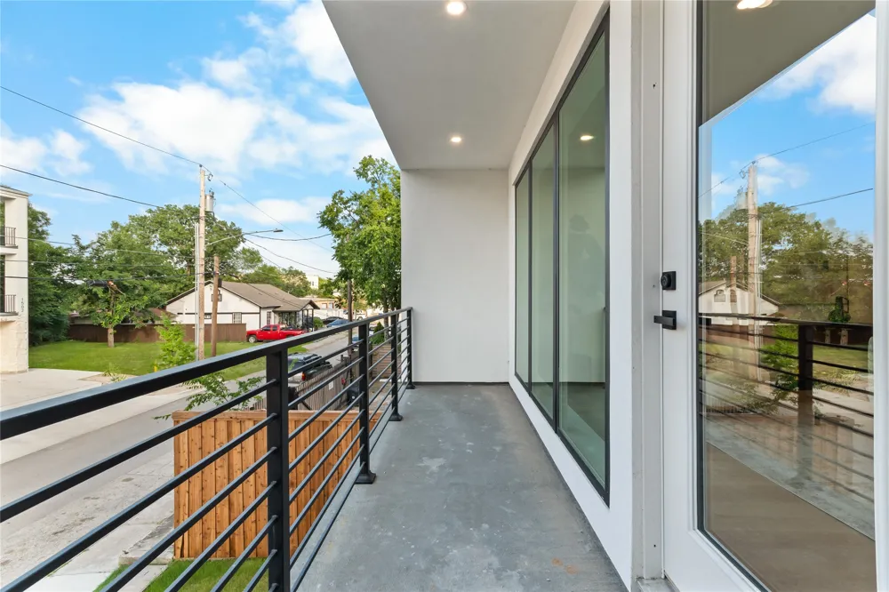 1505 Holly Dallas, TX 75204