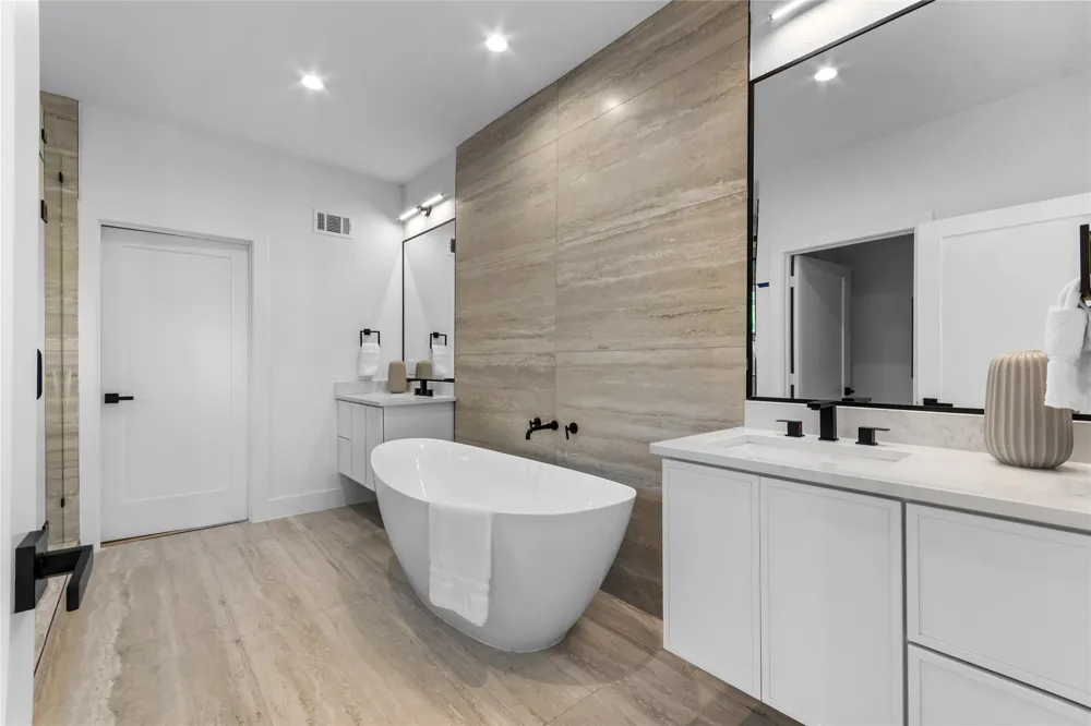 1505 Holly Dallas, TX 75204