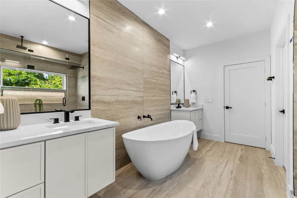 1505 Holly Dallas, TX 75204