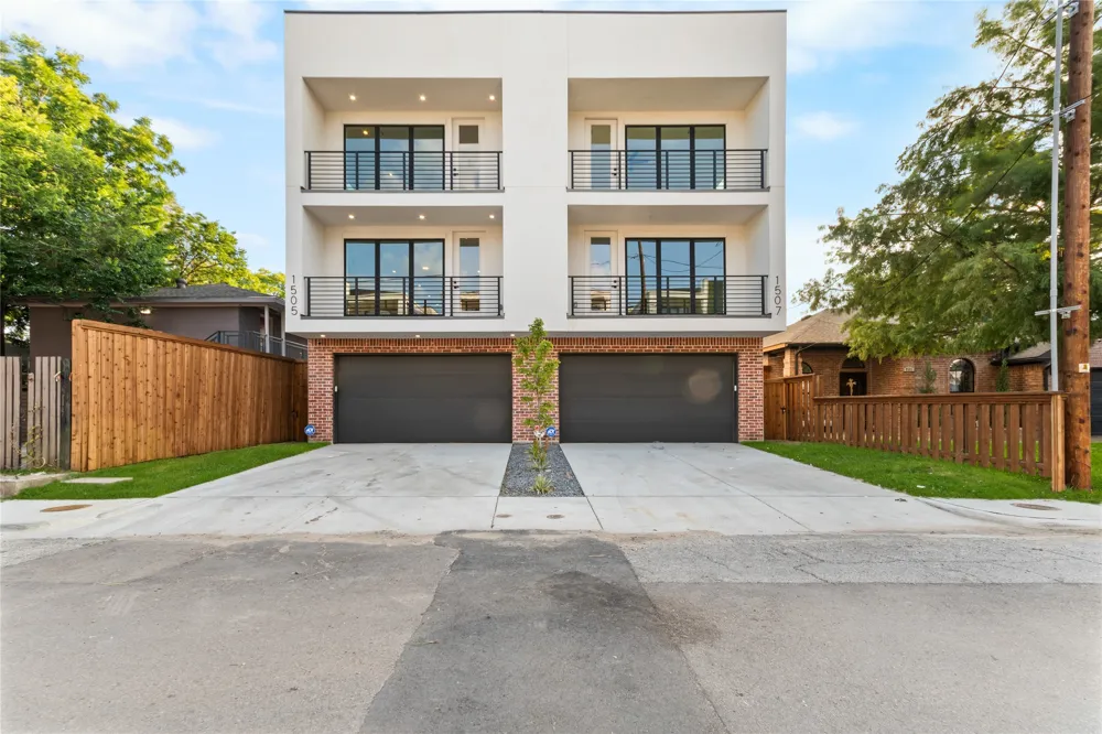 1505 Holly Dallas, TX 75204