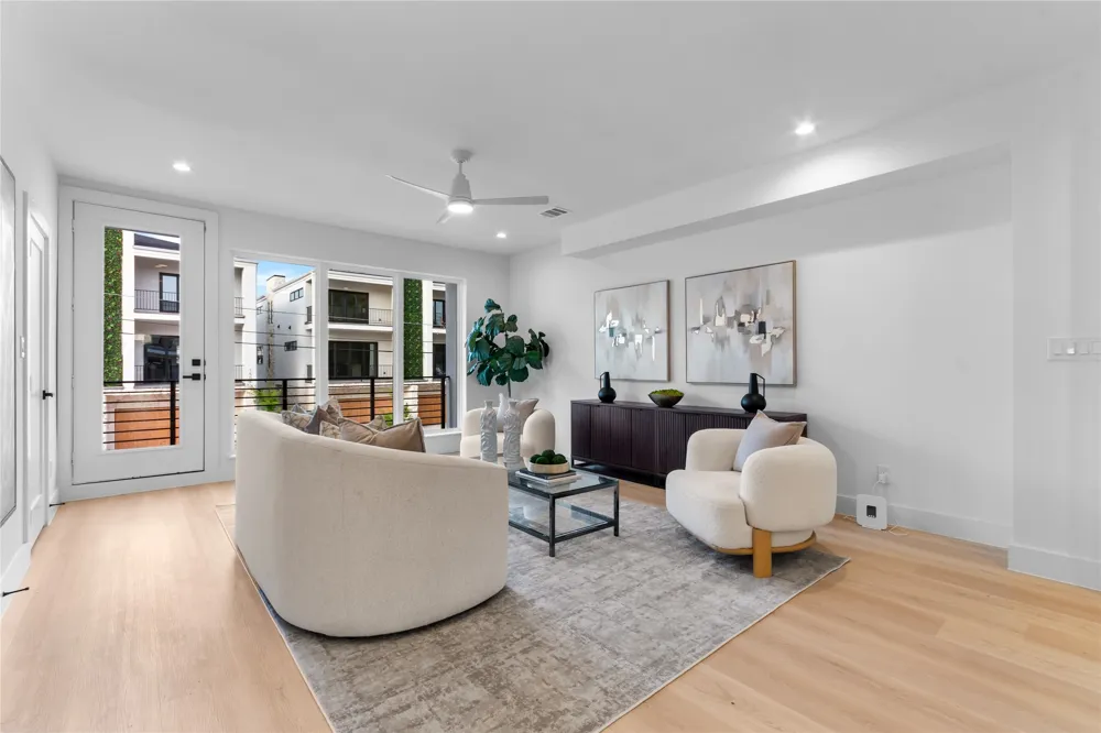 1505 Holly Dallas, TX 75204