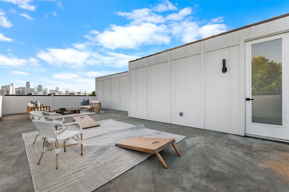1505 Holly Dallas, TX 75204