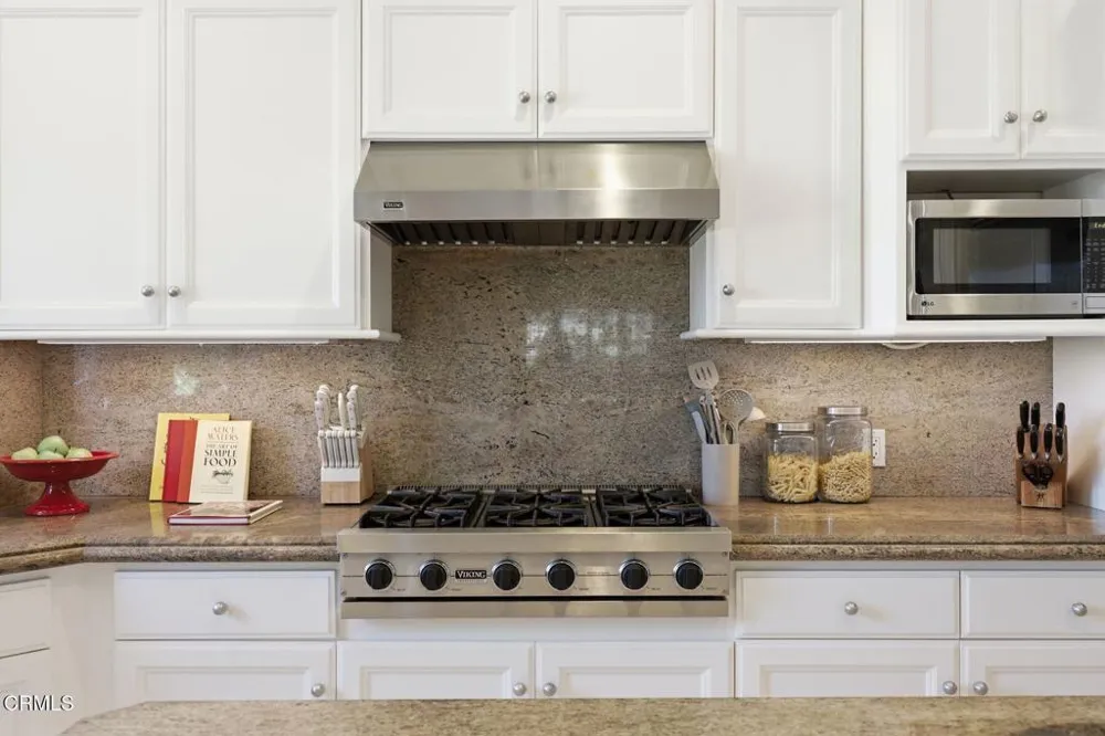 12986 Macdonald Drive Ojai, CA 93023
