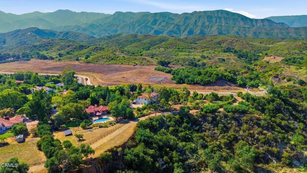 12986 Macdonald Drive Ojai, CA 93023