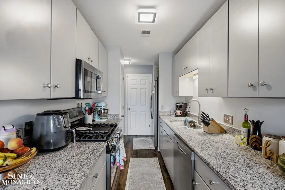 2731 Omar Street Port Huron City, MI 48060
