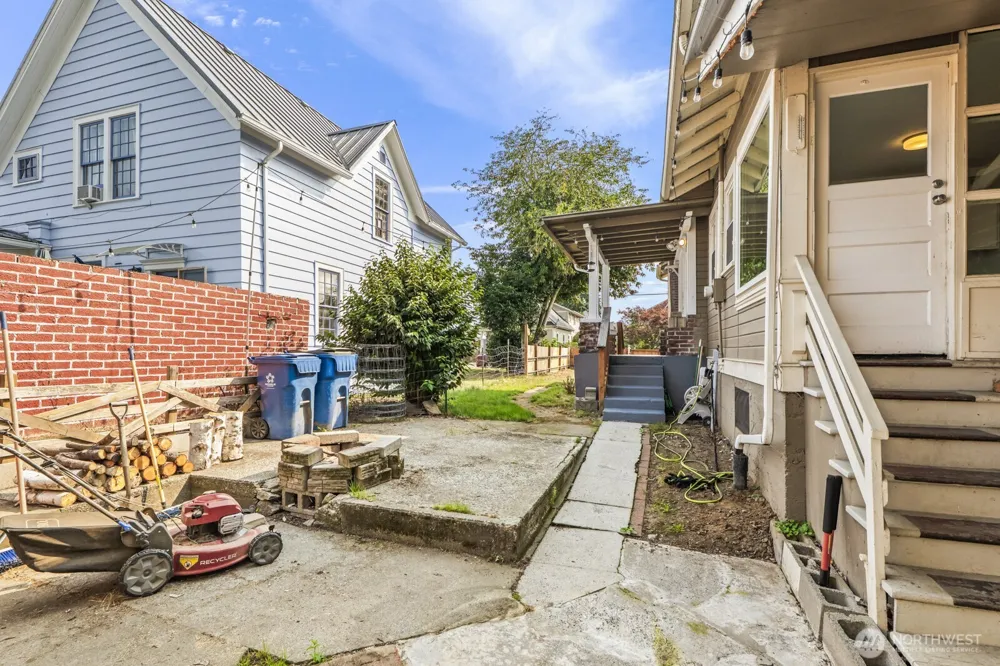 216 S Blakely Street Monroe, WA 98272