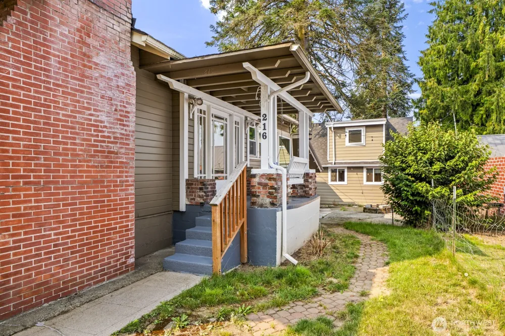 216 S Blakely Street Monroe, WA 98272