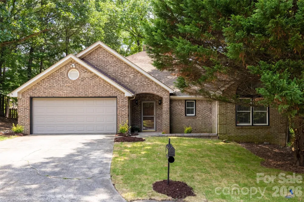 5053 Suwarrow Court Tega Cay, SC 29708