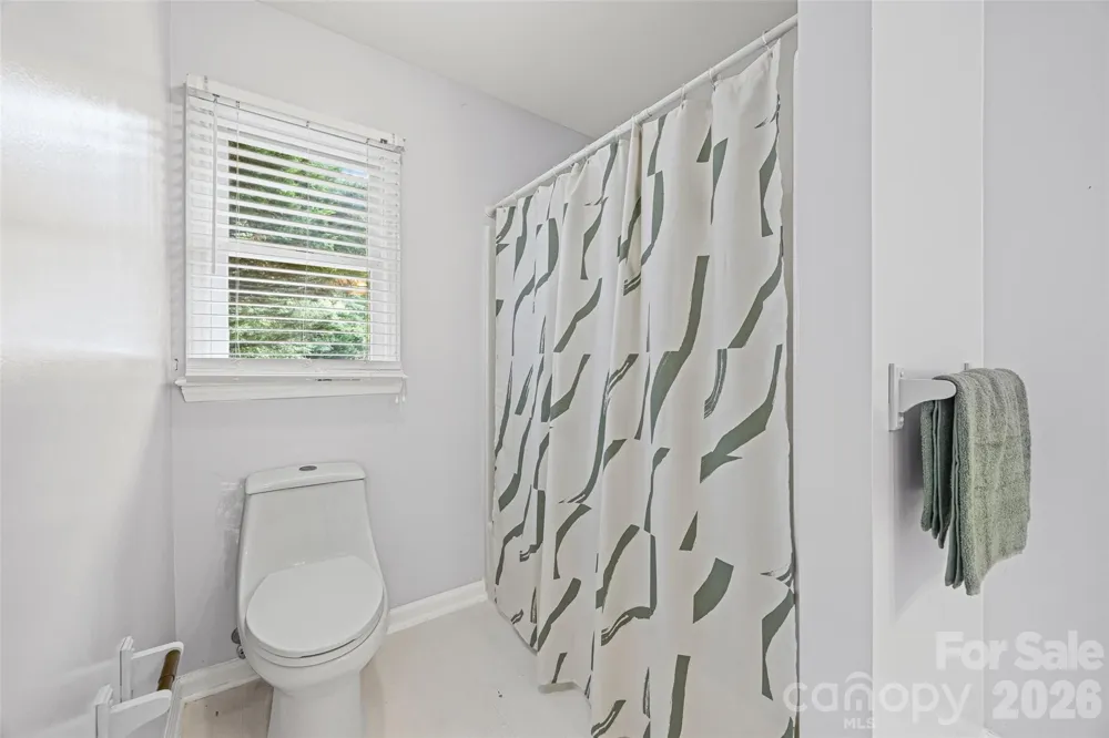 5053 Suwarrow Court Tega Cay, SC 29708