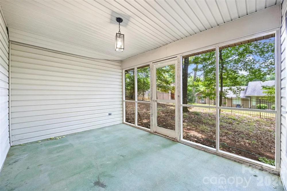 5053 Suwarrow Court Tega Cay, SC 29708