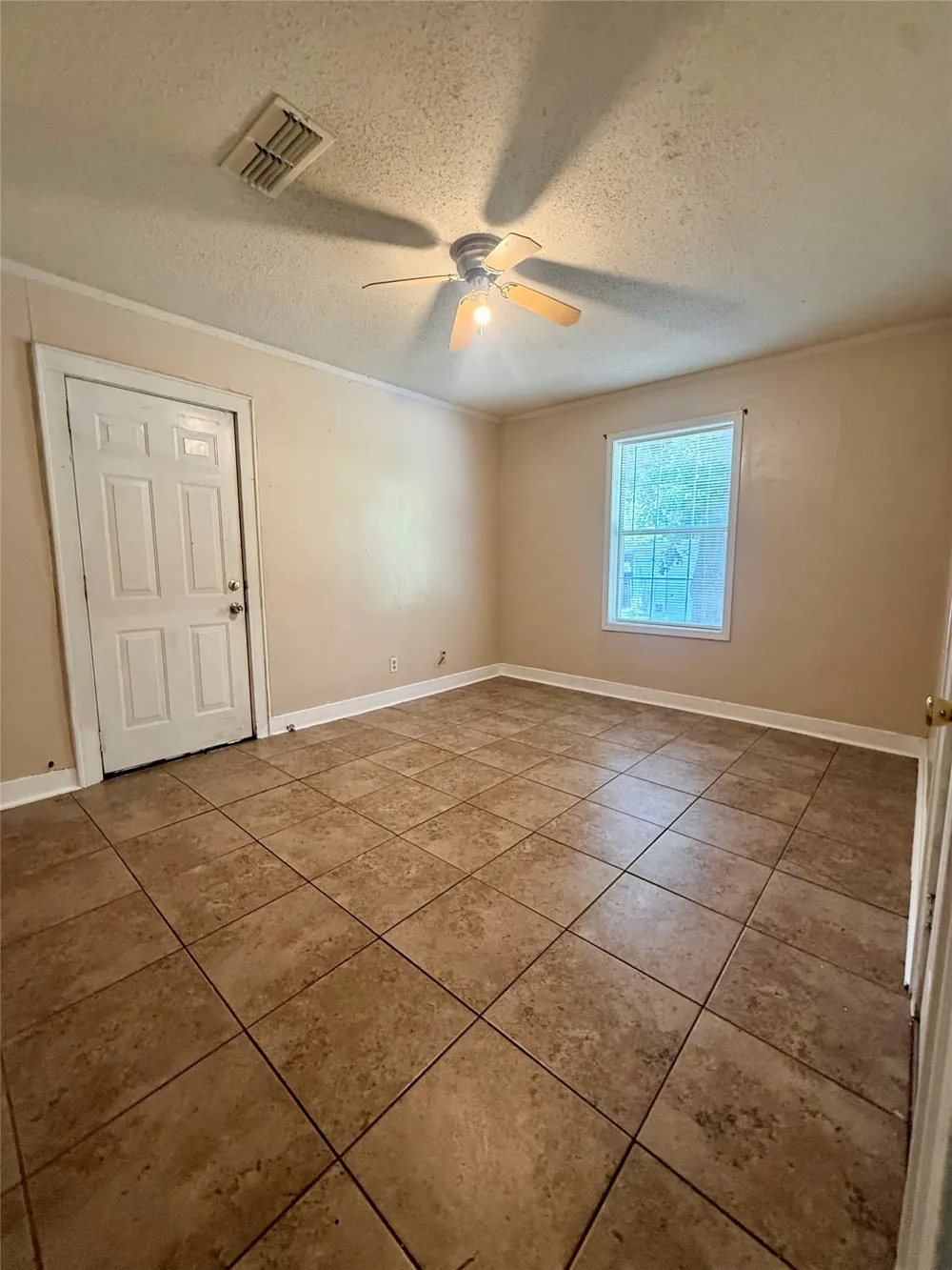 217 3rd Street Pinehill Springhill, LA 71075