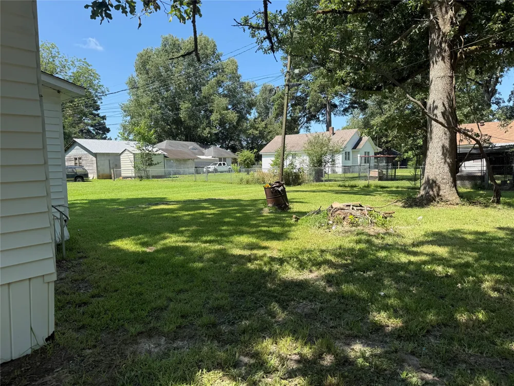 217 3rd Street Pinehill Springhill, LA 71075