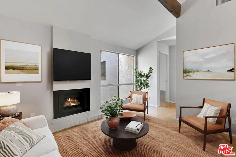 603 Racquet Club Lane Thousand Oaks, CA 91360